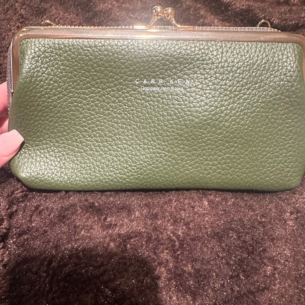 Carr Ken women’s green  small crossbody bag new